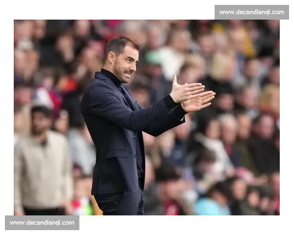 谢菲联官宣塞莱斯出任主帅 签约三年 保级专家开启重建