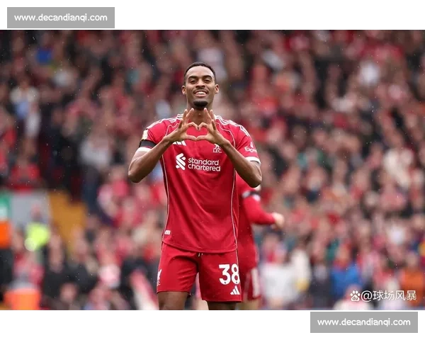 曼联 9 号位争夺战白热化！埃基蒂克成红魔利物浦切尔西三强猎物