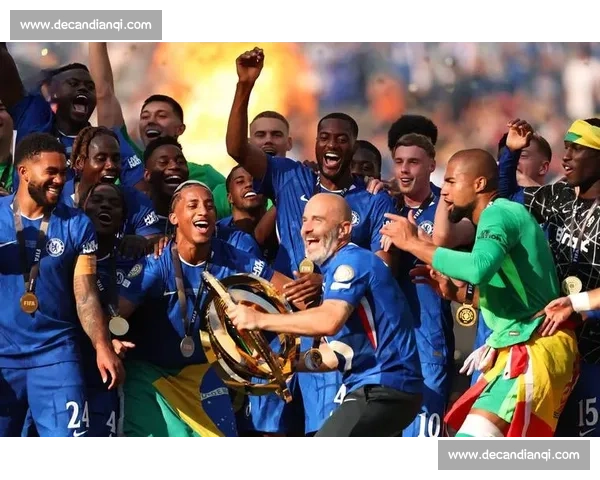 科莫利赴美逼宫 DV9 续约 世俱杯低迷成变数 科莫利赴美逼宫 DV9 续约 世俱杯低迷成变数