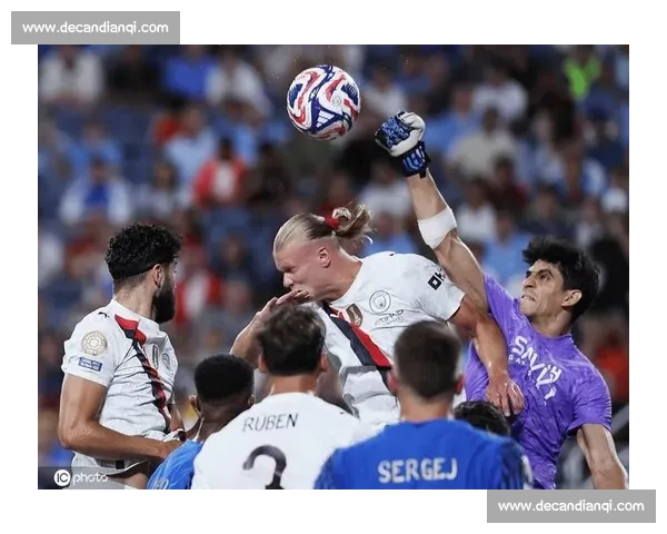 补时扑点封神！布努延续世界杯传奇，利雅得新月逼平皇马