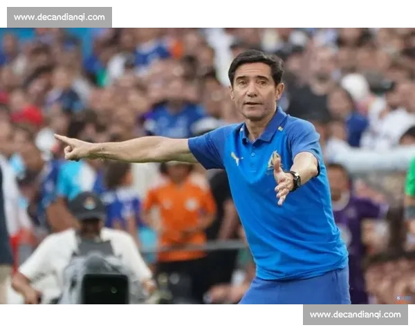 比利亚雷亚尔官宣 1600 万欧签 21 岁中场新星，莫莱罗加盟至 2030 年