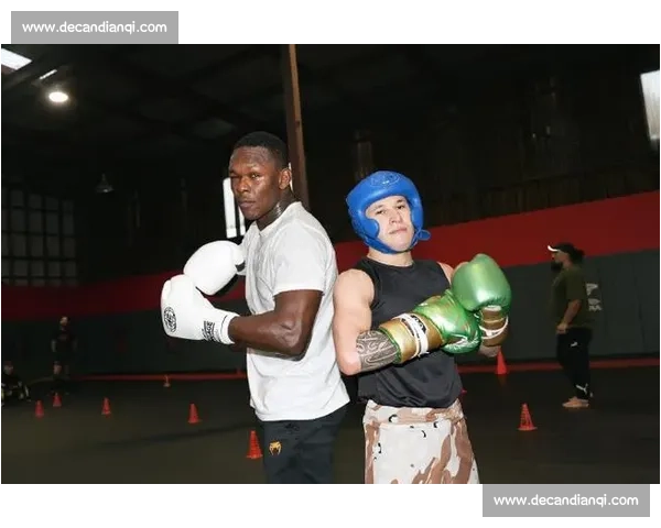 潘托加四度卫冕！蝇量级霸主地位坚如磐石